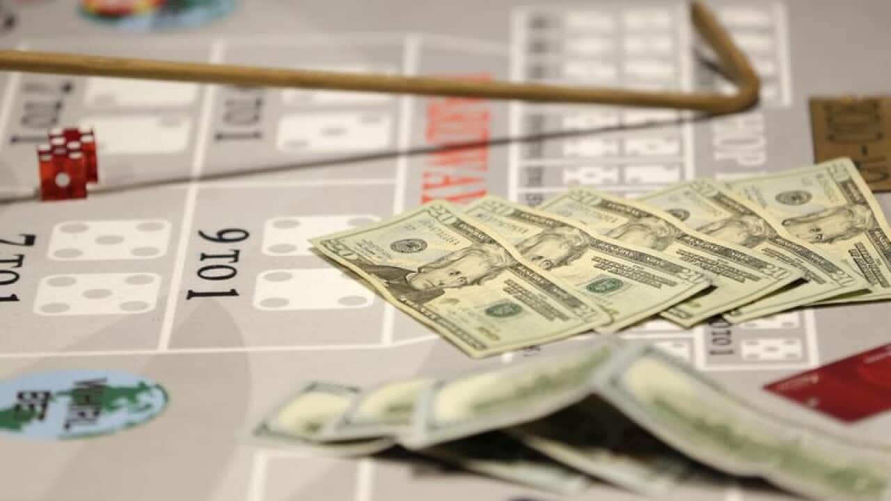 Casino playing table