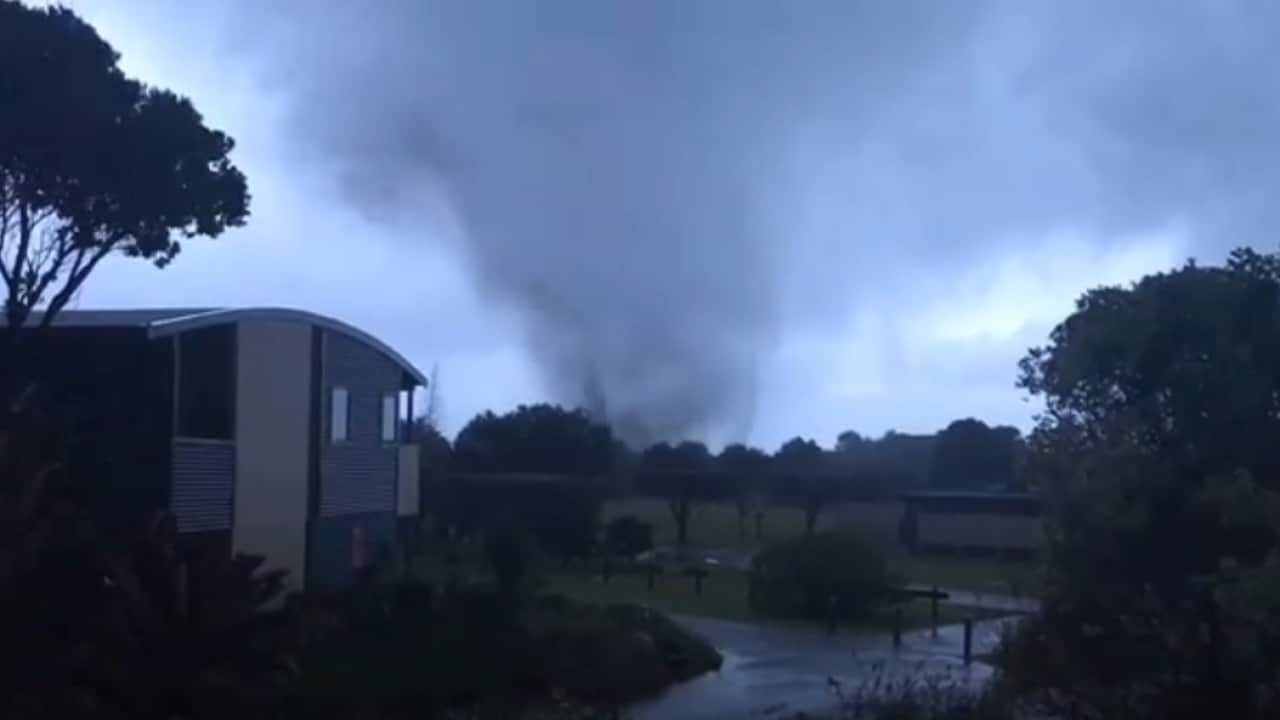 Footage of a tornado in Ohope.