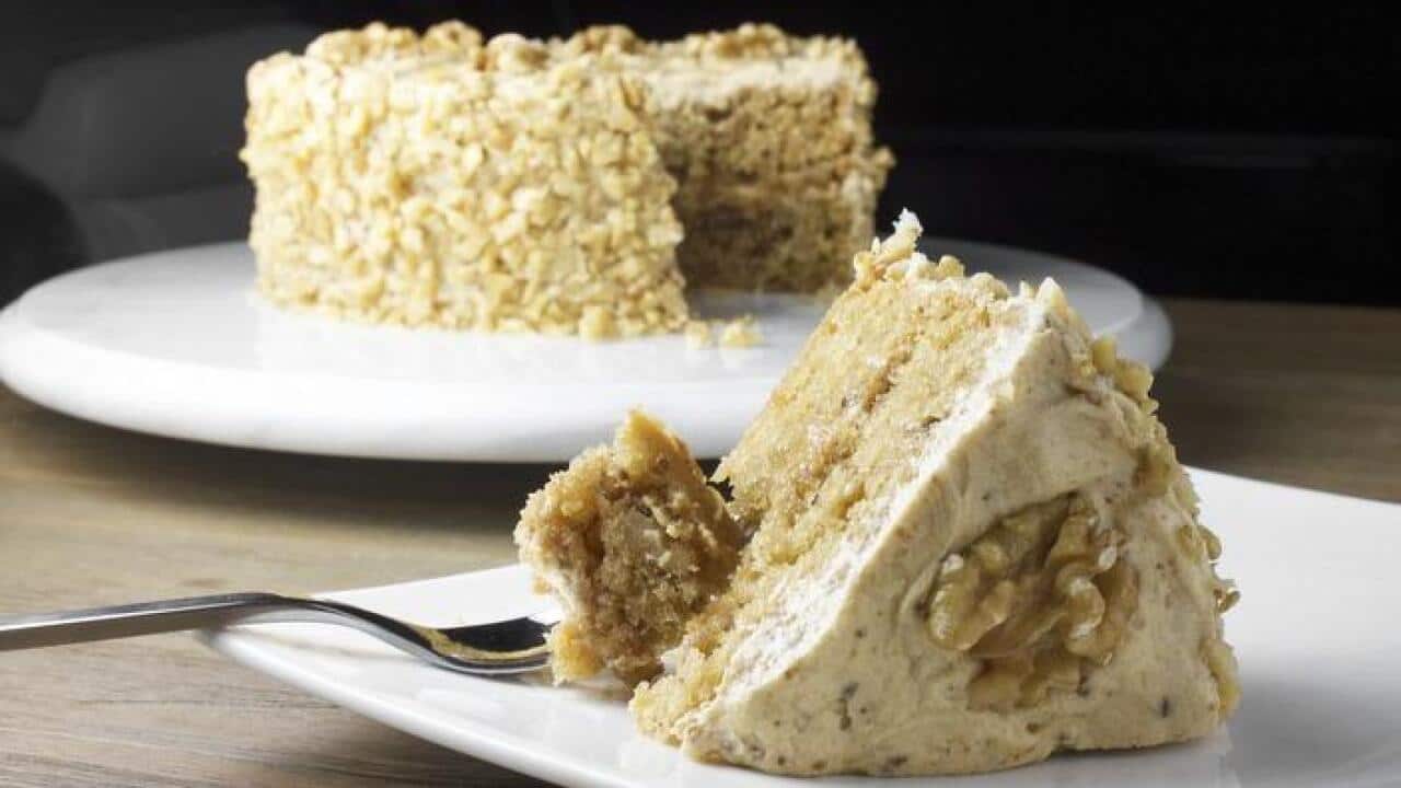 Walnut cake