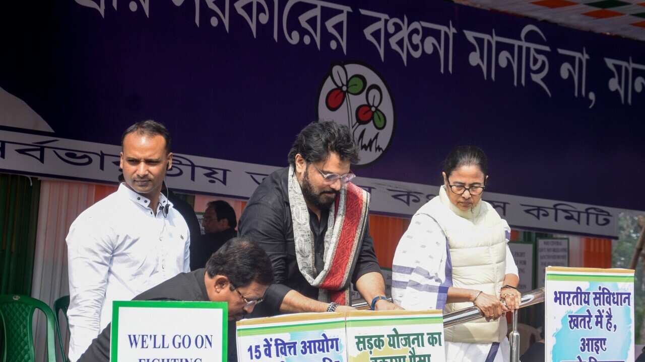 India: Mamata Banerjee during the Dharna demanding the release of MGNREGA funds