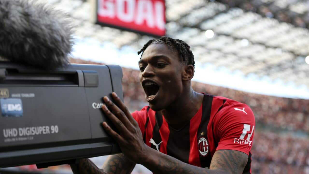 Rafael Leao festeggia dopo aver segnato il primo gol della sua squadra durante la partita di Serie A AC Milan vs ACF Fiorentina il 01 maggio