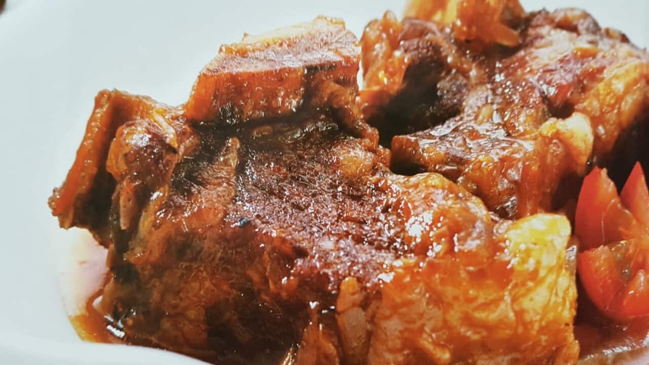 Gourmet Express: Beef ribs braised with onion