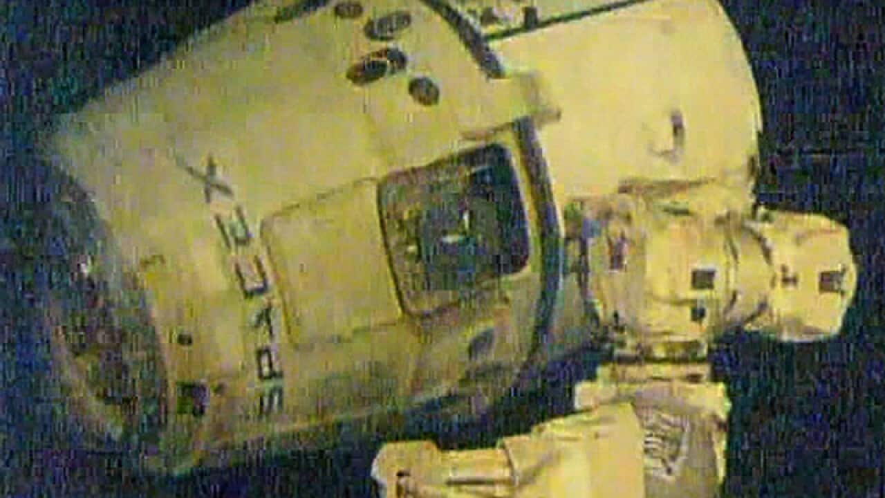 The SpaceX cargo ship Dragon prepares to leave the ISS
