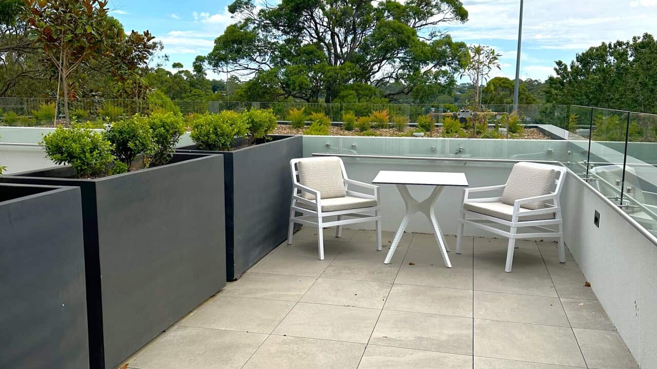 Top floor balcony.jpg