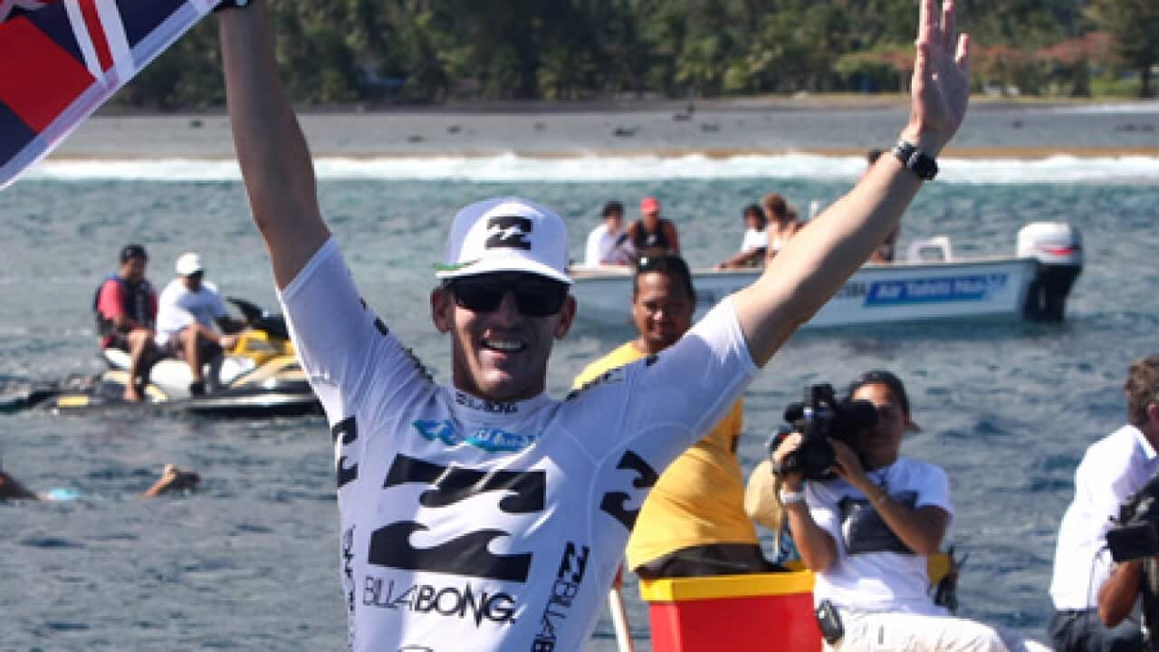 Andy_Irons_aap_101103_L_1440901541