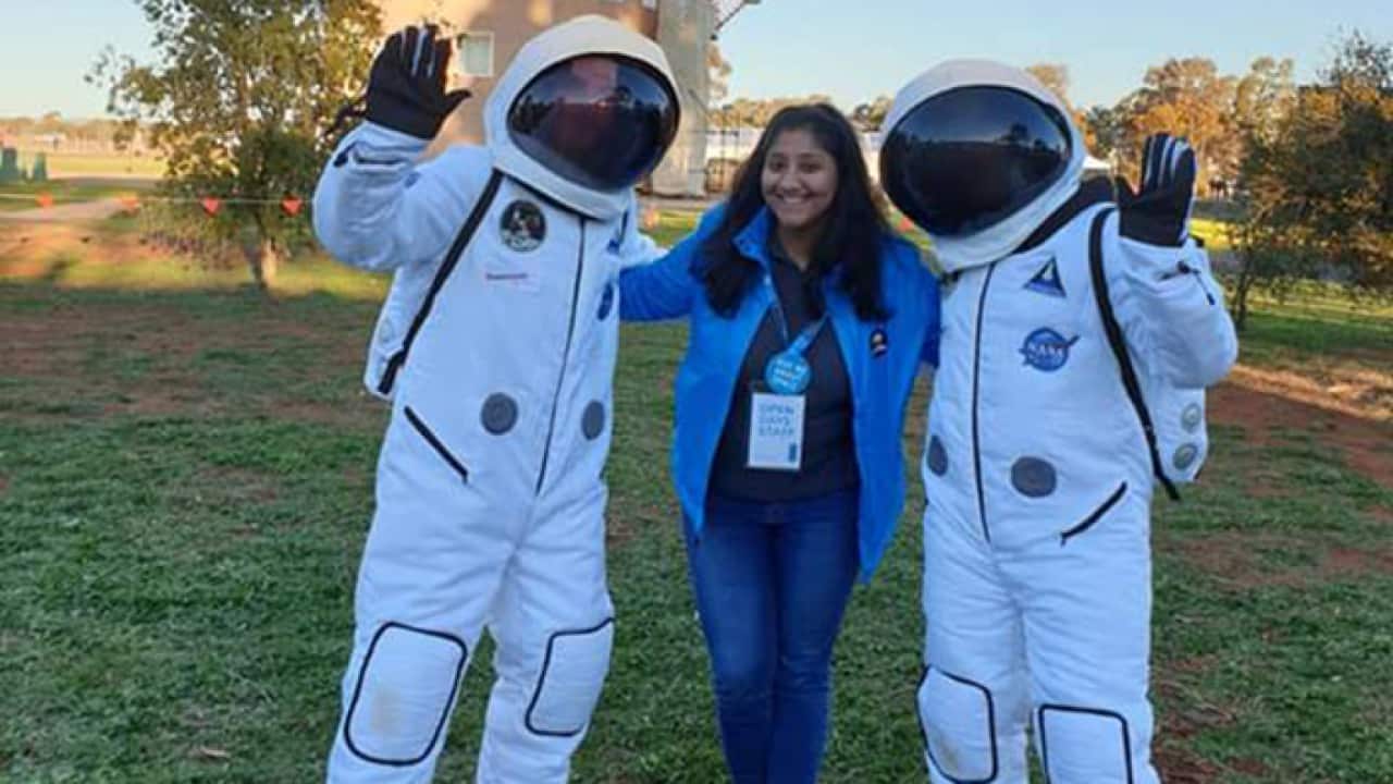 Dr Shivani Bhandari (Centre) with colleagues at CSIRO, Australia.
