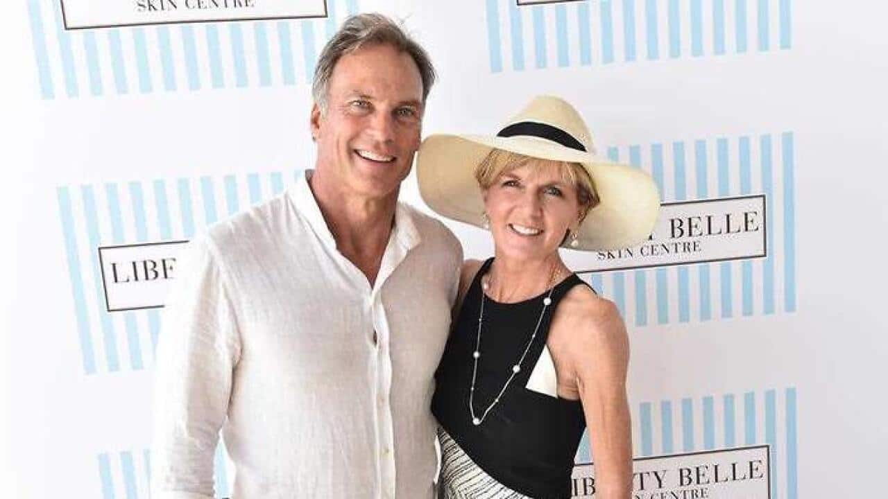 David Panton (L) and Minister for Foreign Affairs Julie Bishop