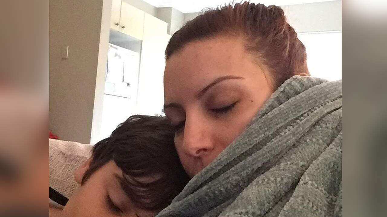 Lifeline is expecting a surge of calls on Christmas Day.