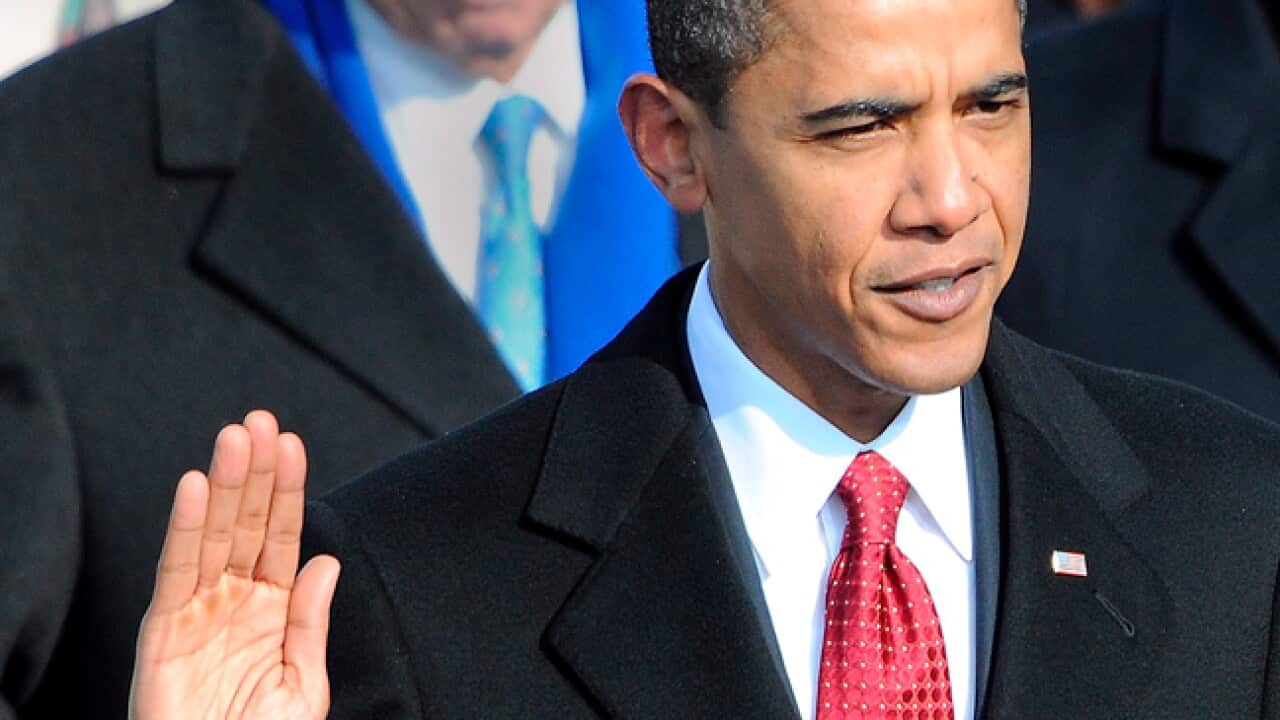 Obama_oath_110404_B_aap_1594173817
