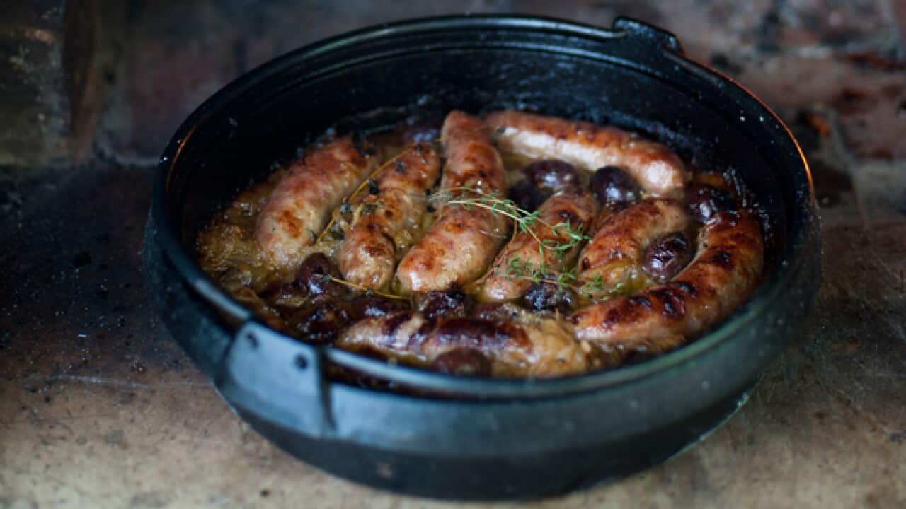 Baked_sausages_107683854