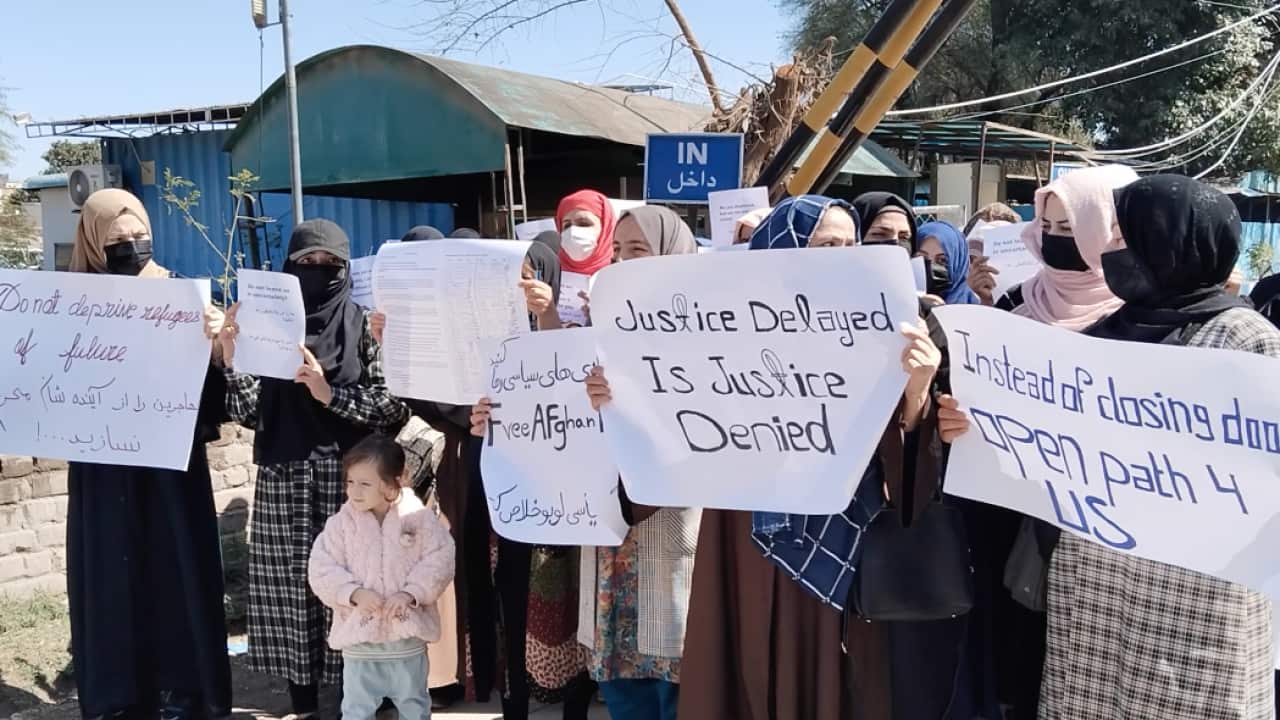 Afghan refugees in Pakistan.png