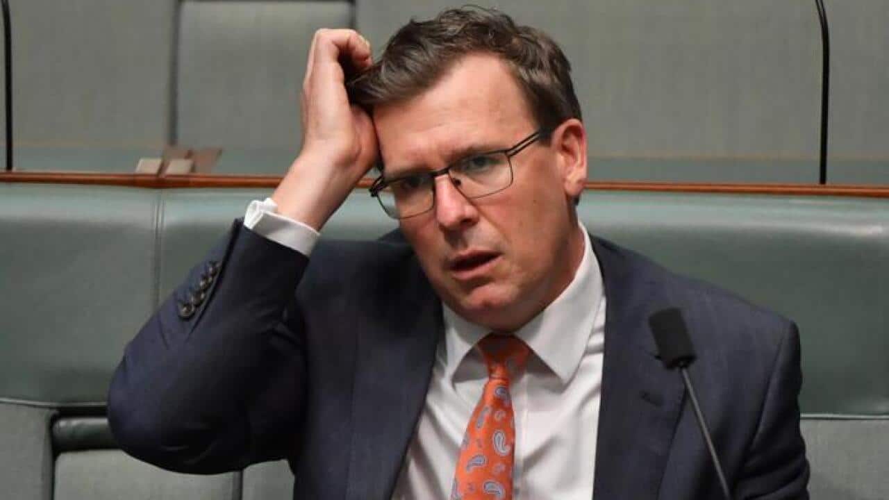 الن تاج در زمان انتخاب این پروژه مسئولیت وزارت زیرساختهای شهری را بر عهده داشت.