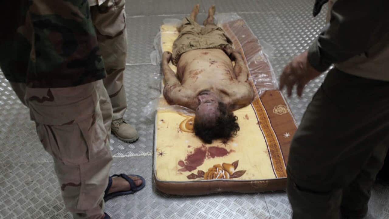 gaddafi_body_211011_b_aap_227216000