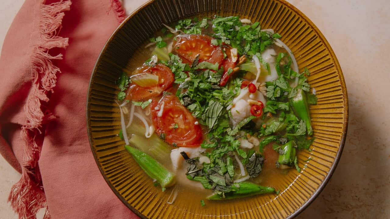 Canh chua cá (Vietnamese sour fish soup)