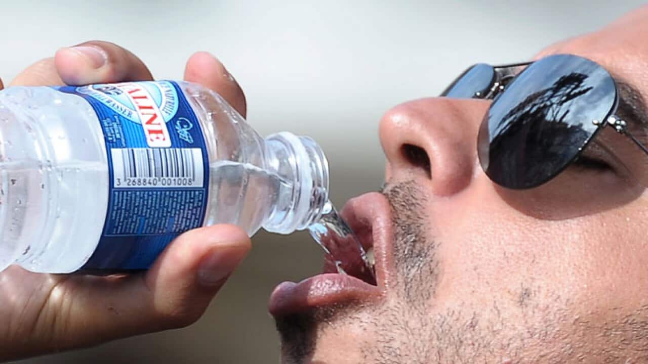 water_bottle_121009_getty_270569278