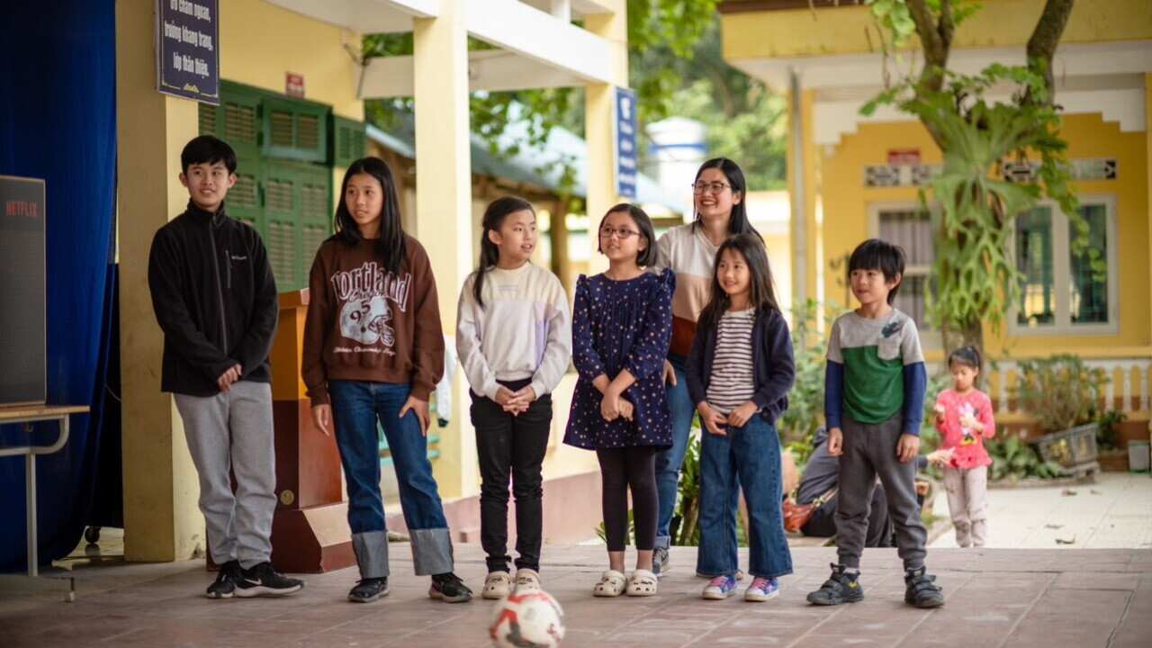 Đội trường Yêu Tiếng Việt giao lưu với trường Nà Phòn.jpg