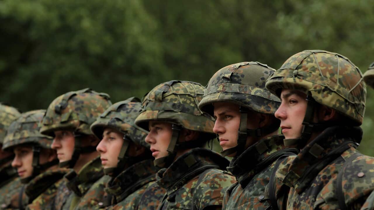 Zu Guttenberg Visits Soldiers Preparing For ISAF Employment