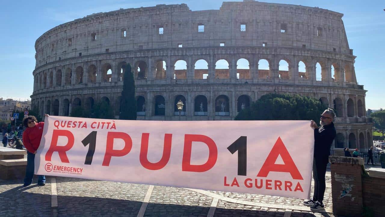 Archivio EMERGENCY Roma Colosseo.jpeg