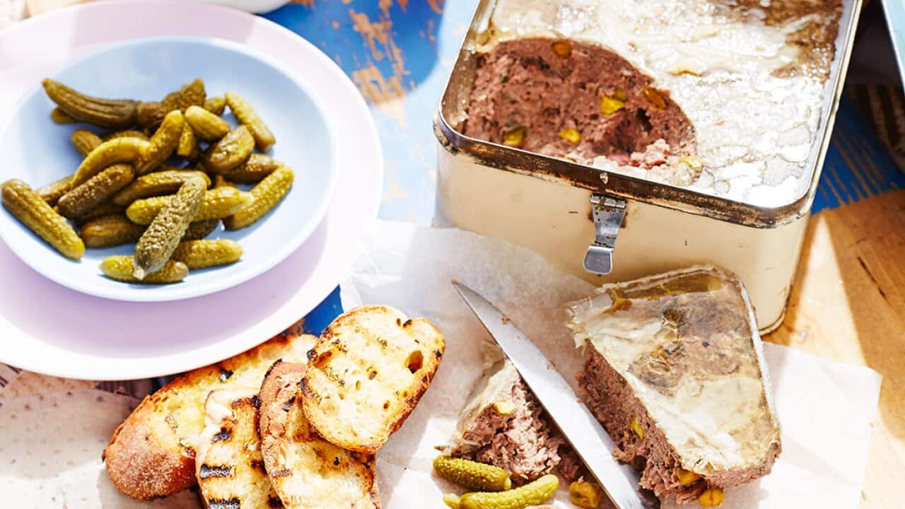 Country style paté with pistache (paté de campagne a la pistache)