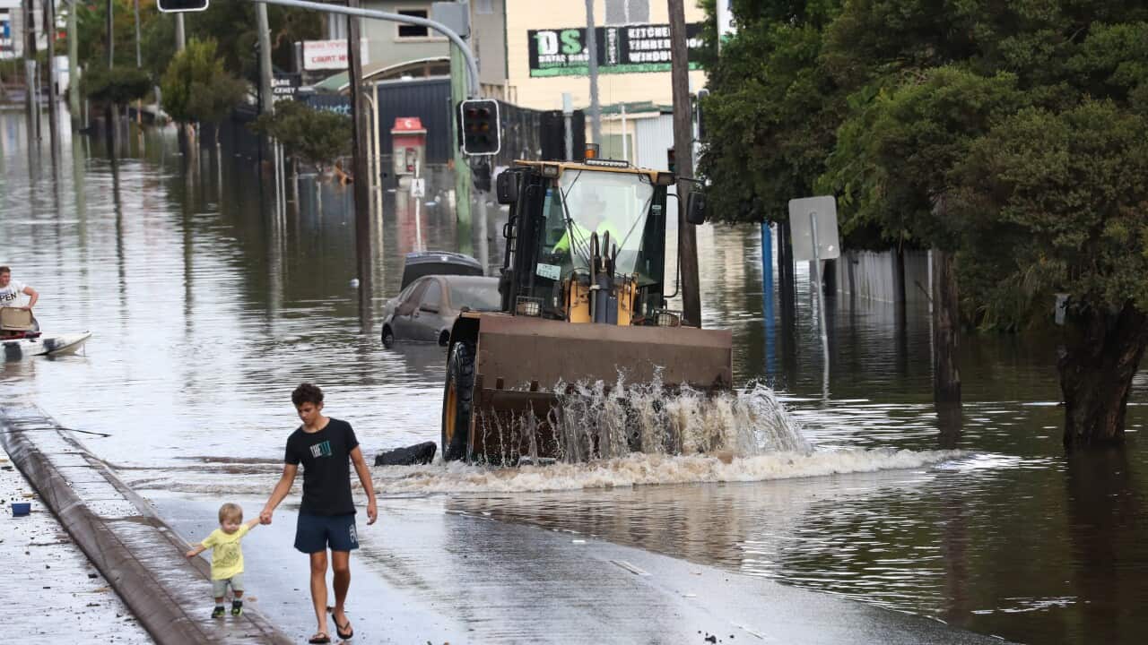 FLOODS NSW