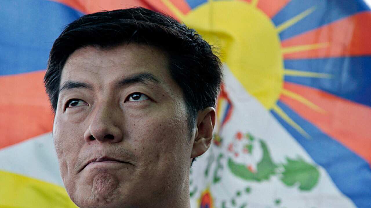 Lobsang_Sangay_L_110427_aap_1174677208