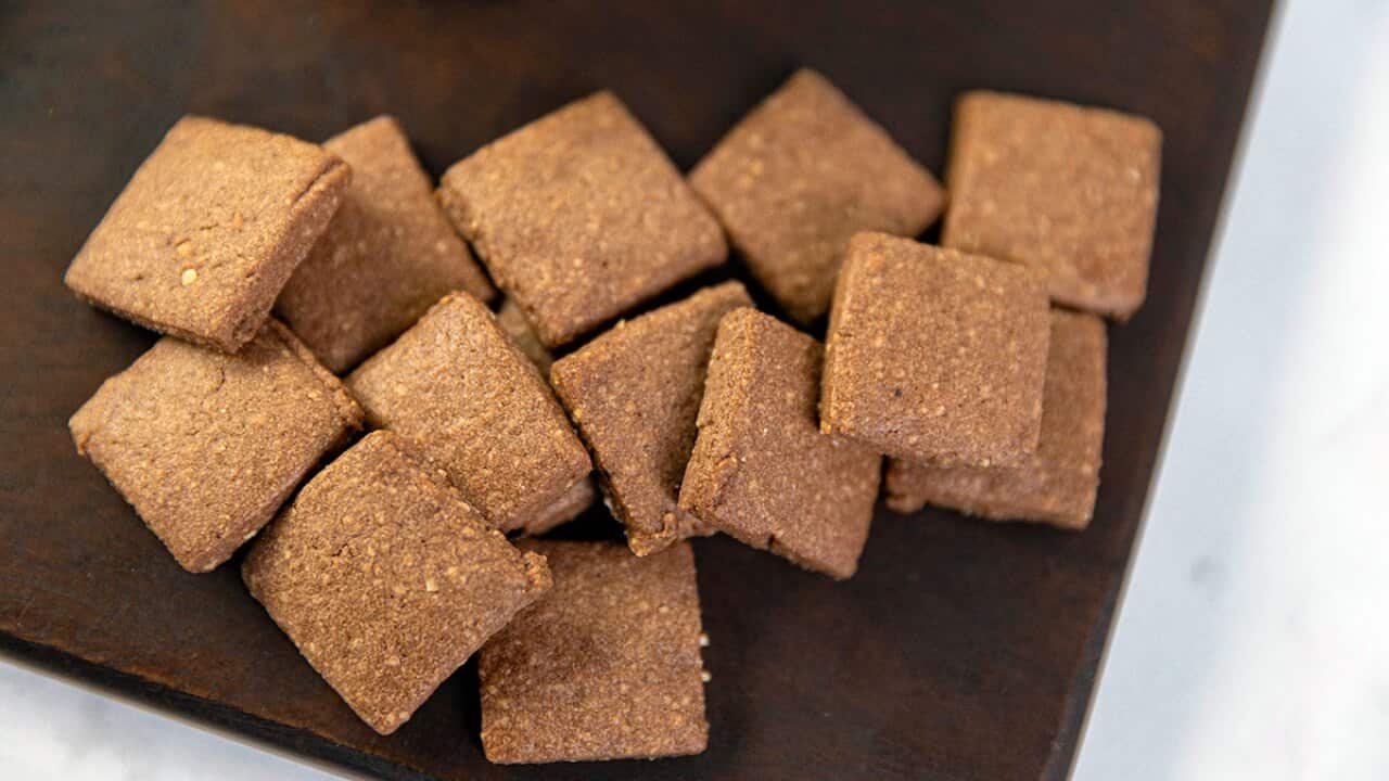Chocolate crackers