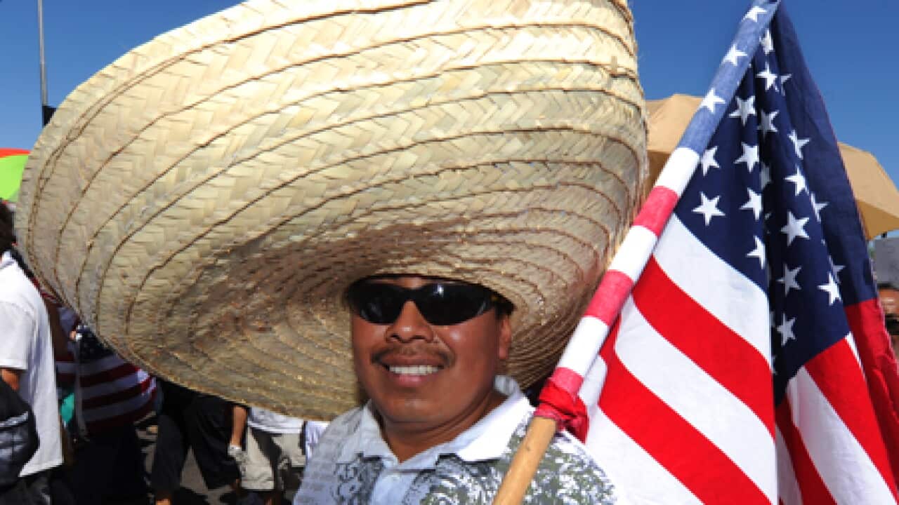 mexican_american_flag_100707_B_getty_36346908