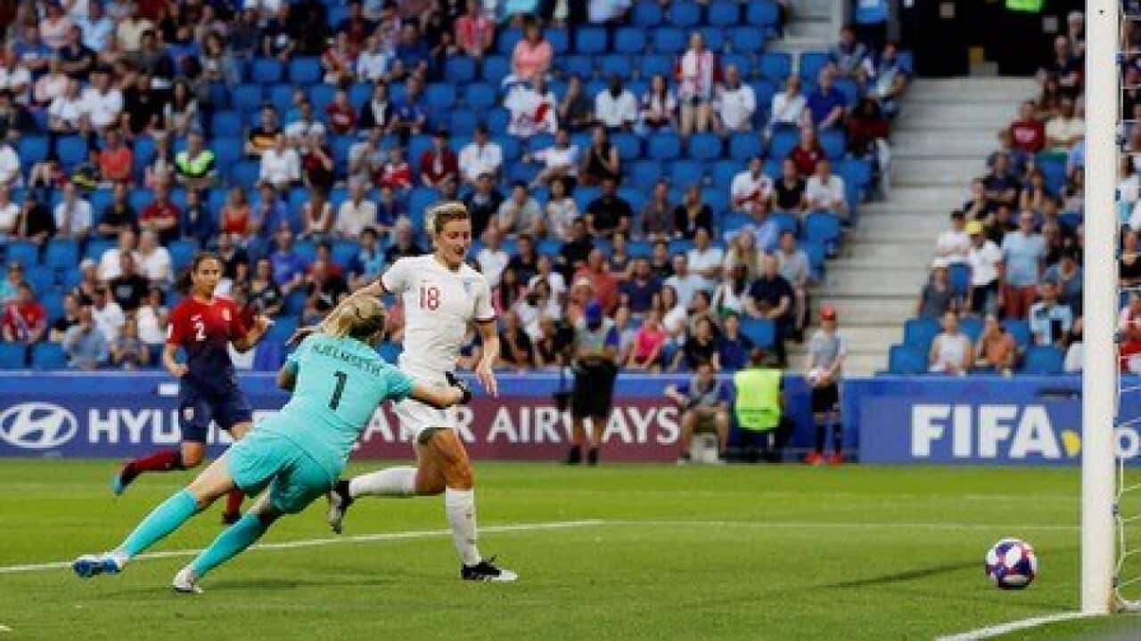 Inspired England outclass Norway to make semi-finals