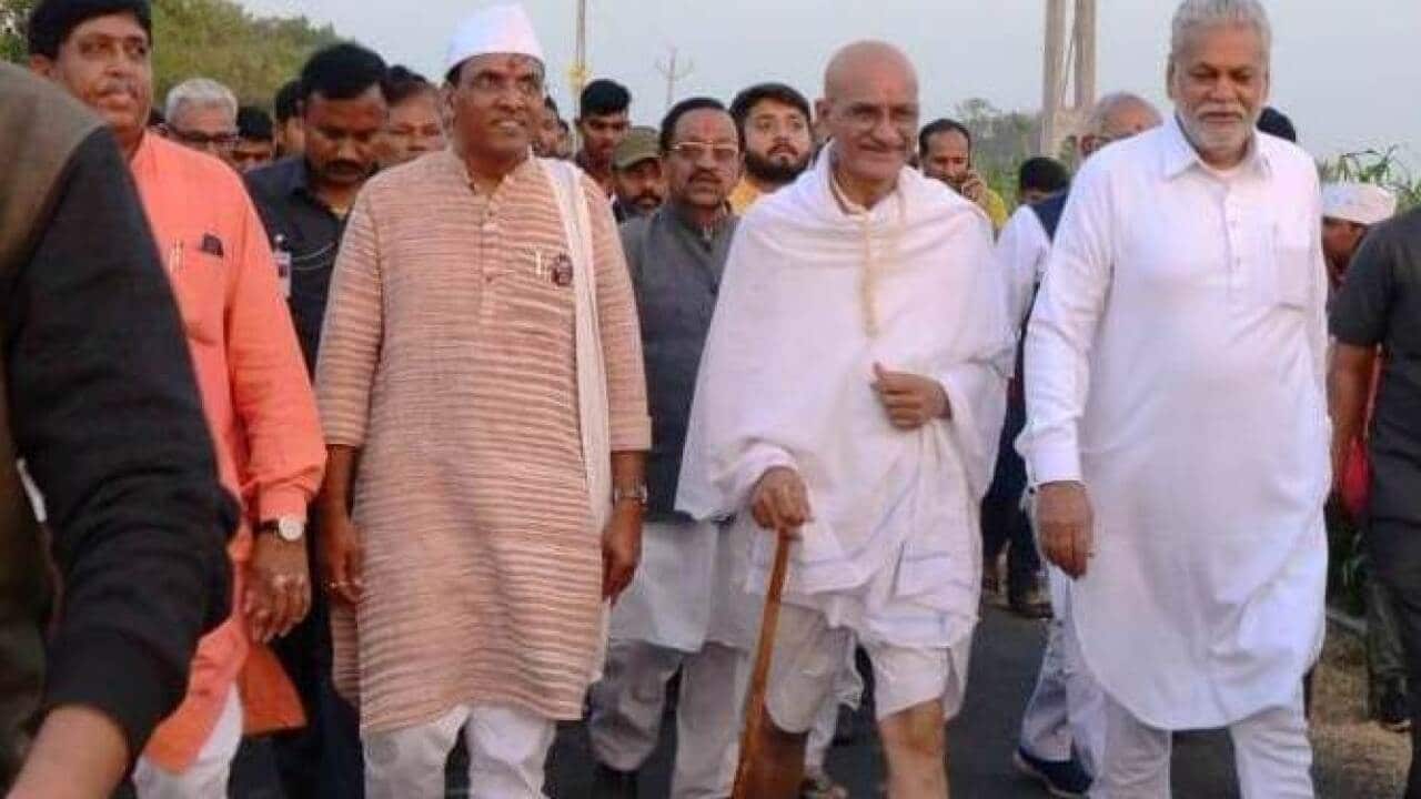 Actor Deepak Antani as Bapu