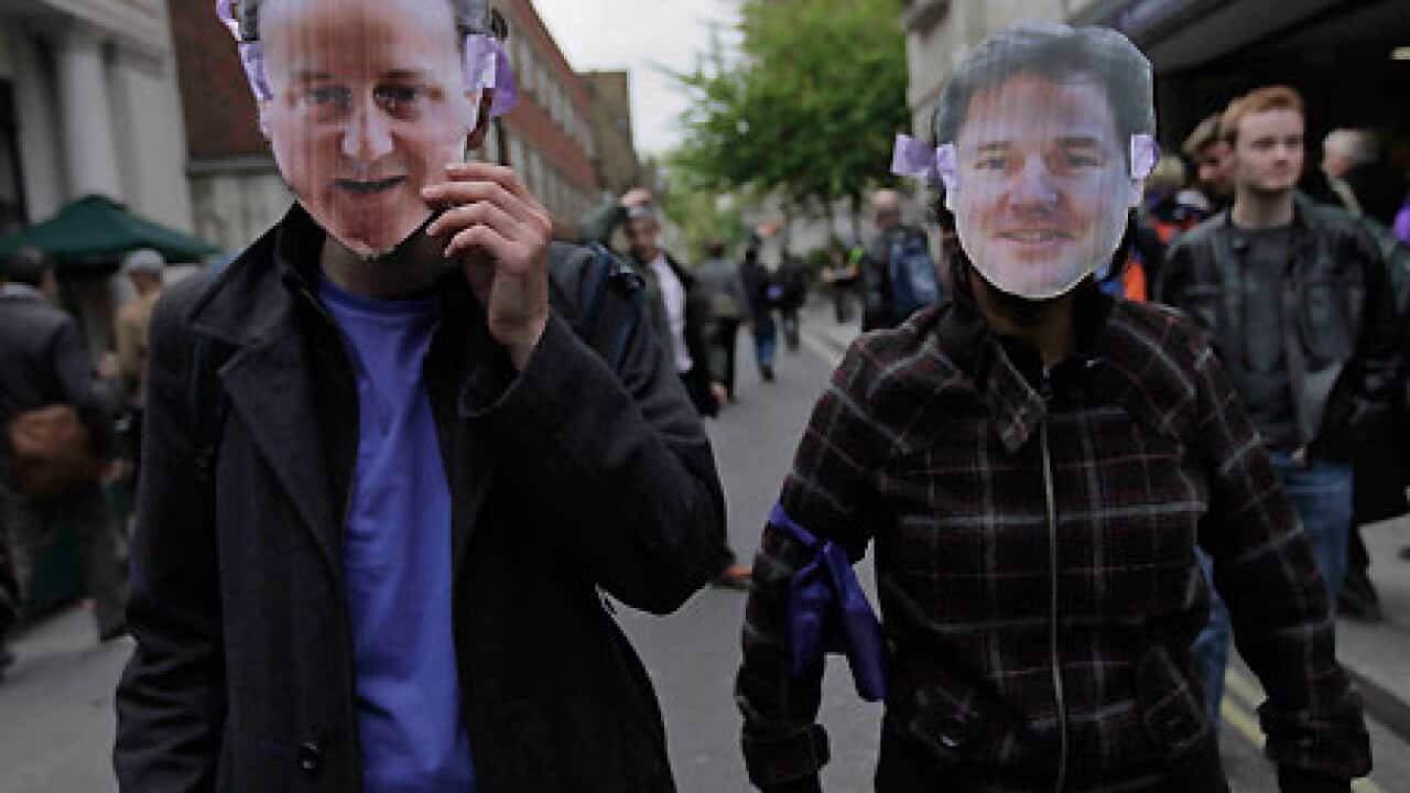 cameron_clegg_masks_100512_ap_aap_B_1759089644