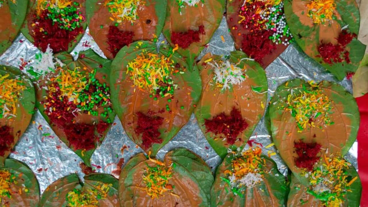 Paan Being Prepared With Masala On It