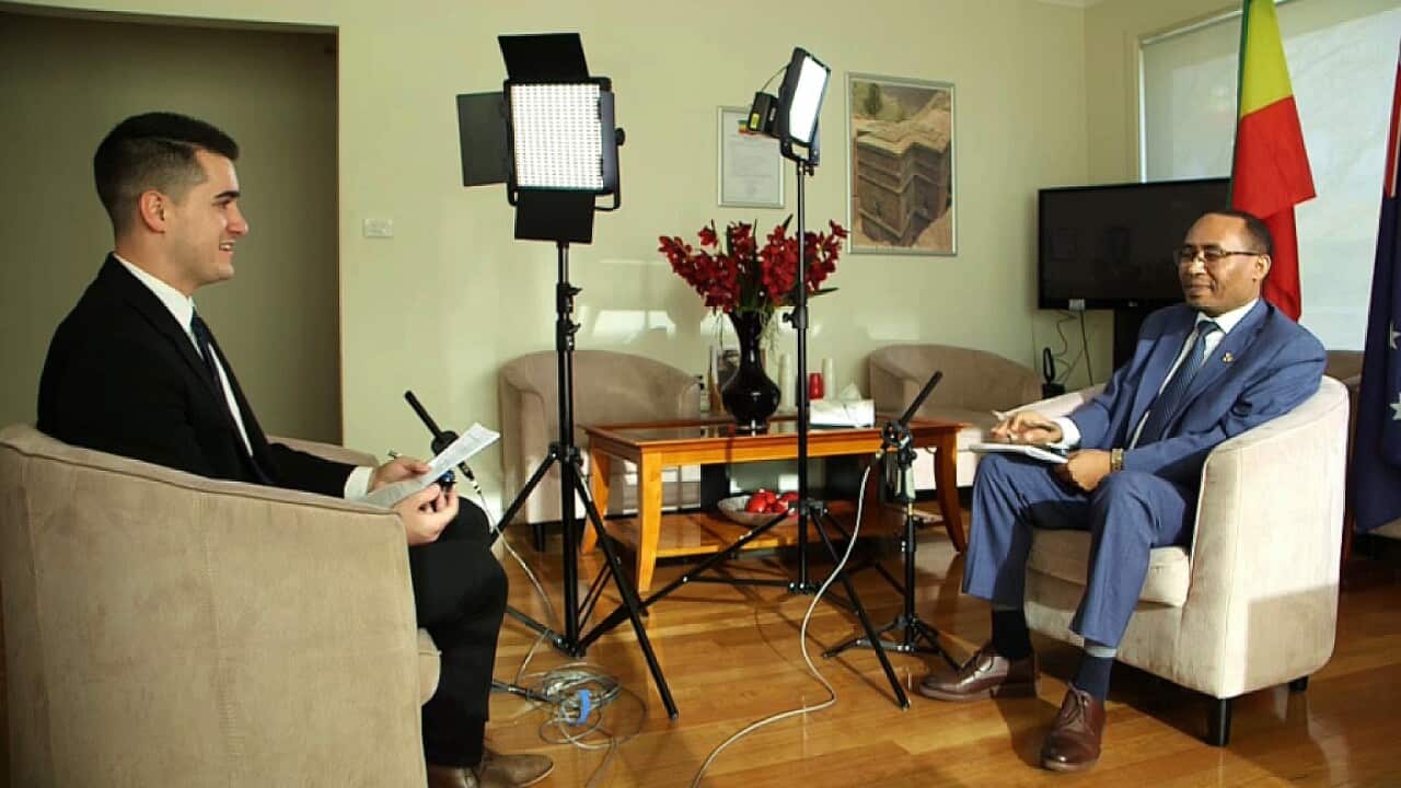 Muktar Kedir Abdu, Ethiopia's ambassador-designate to Australia, talks to SBS journalist Tys Occhiuzzi