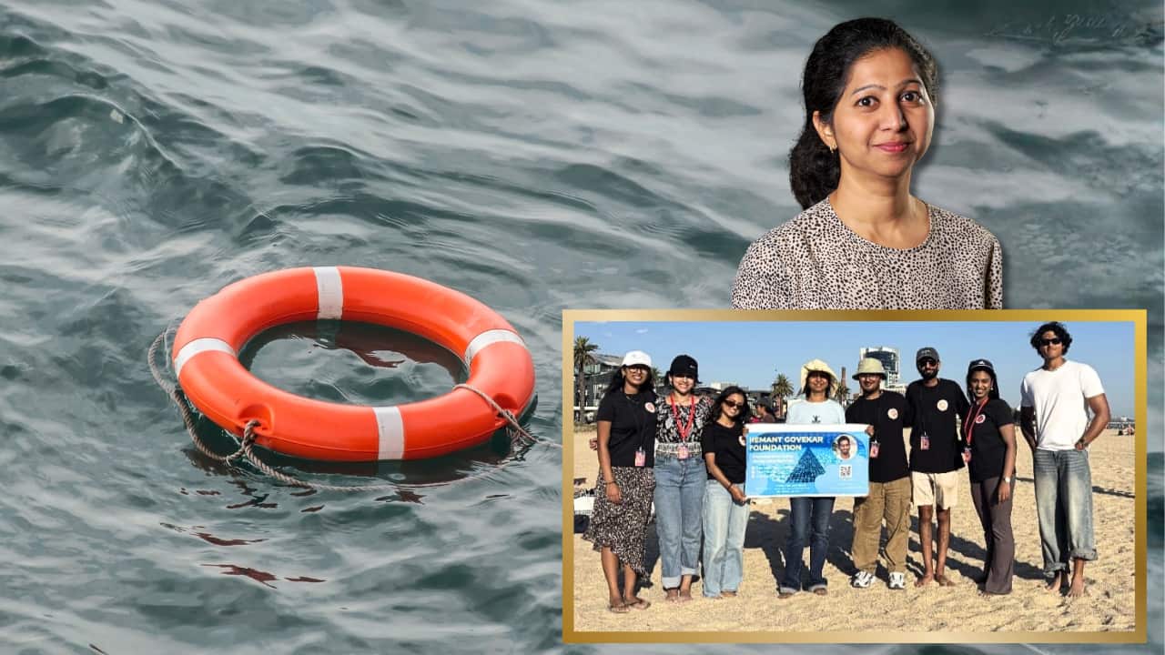 Copy of Pink Peach and Gold Watercolor Abstract Zoom Virtual Background.png