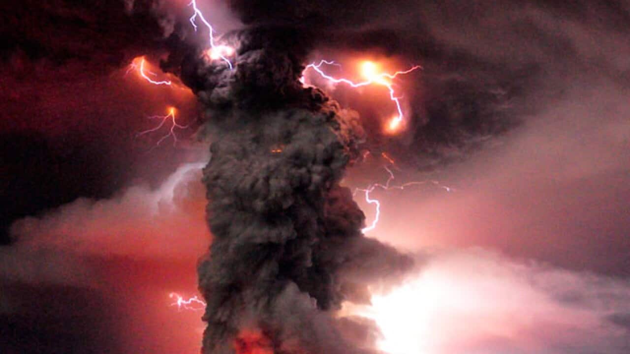 chile_volcano_B_110608_aap_661412509