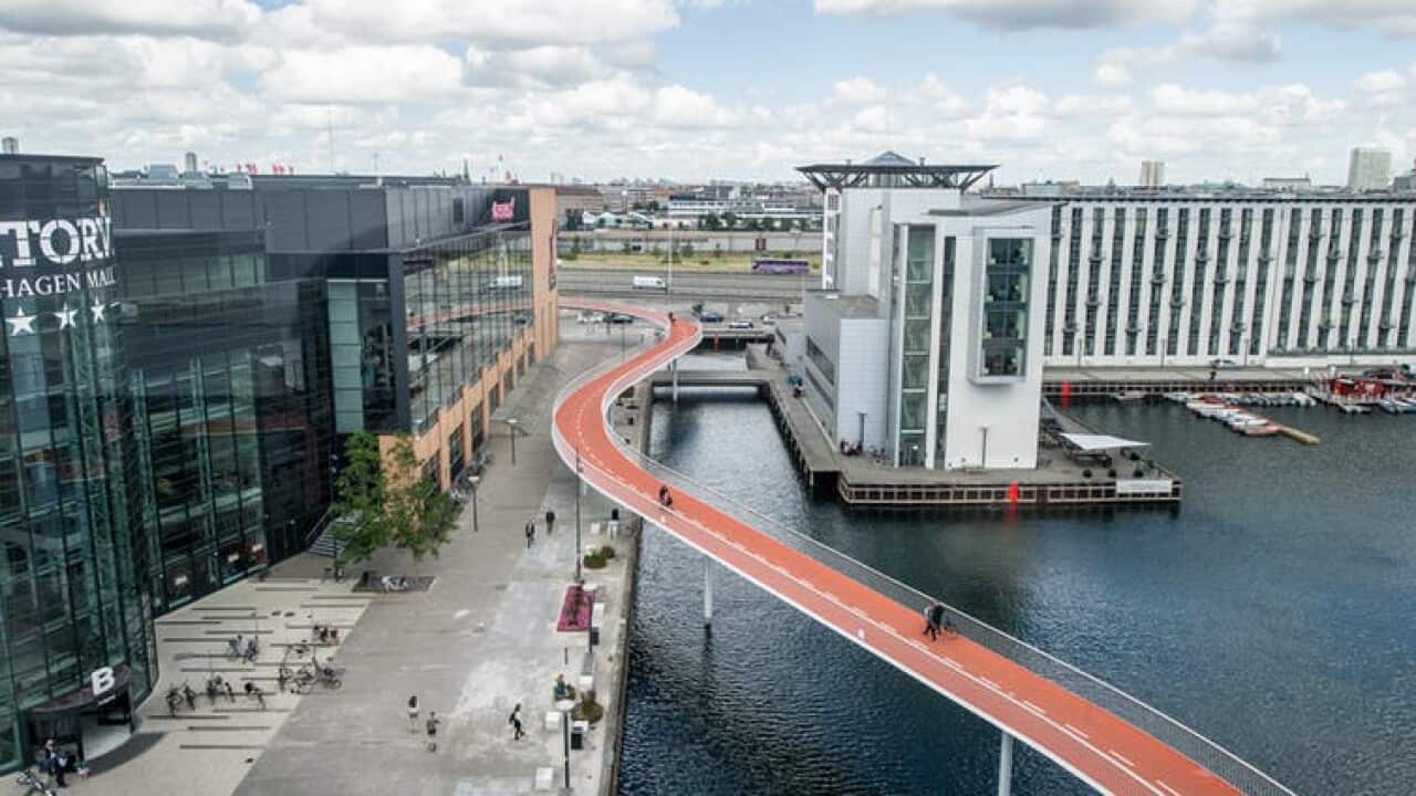 Urban planning, cycling, walking