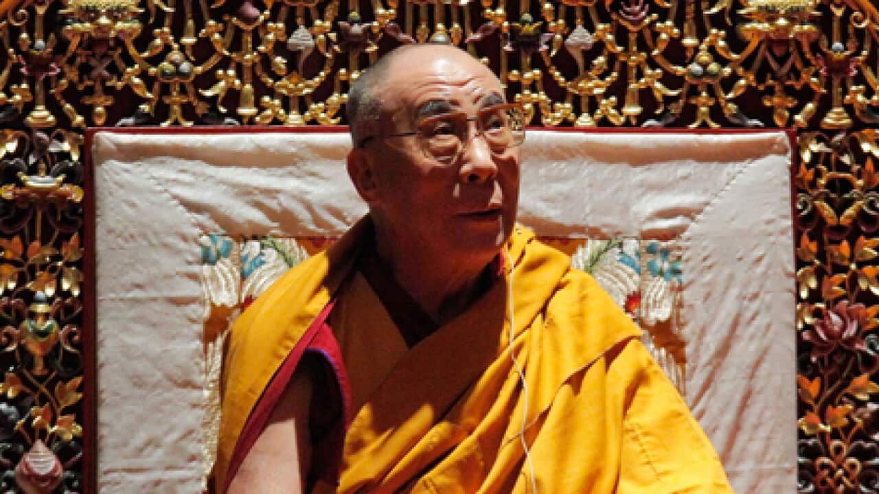 dalai_lama_L_0307_AAP_1248126038