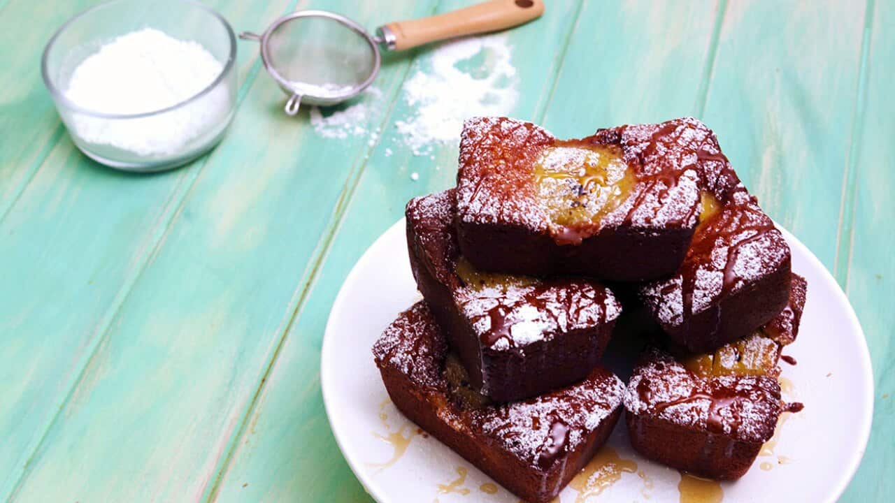 Apple honey tea cakes