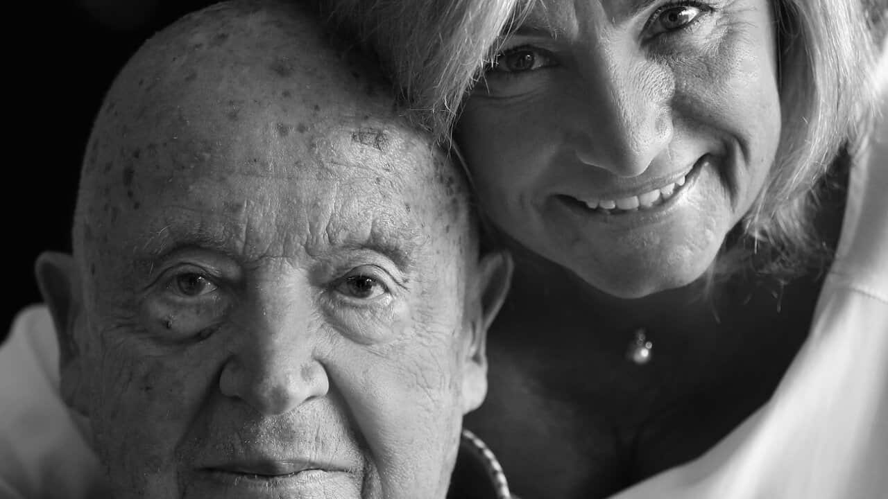 Πλέσσας Μίμης Λουκίλα Καρρέρ-Πλέσσα FB.jpg