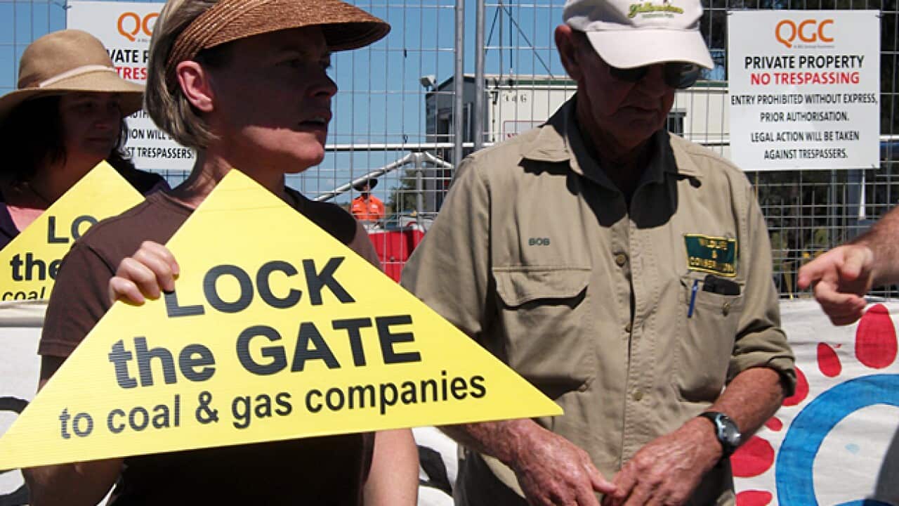 coal_seam_gas_protest_L_110816_aap_509431355