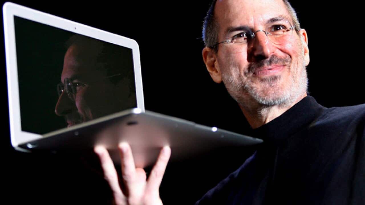 steve_jobs_2008_macbookair_111006_B_aap_1575615455
