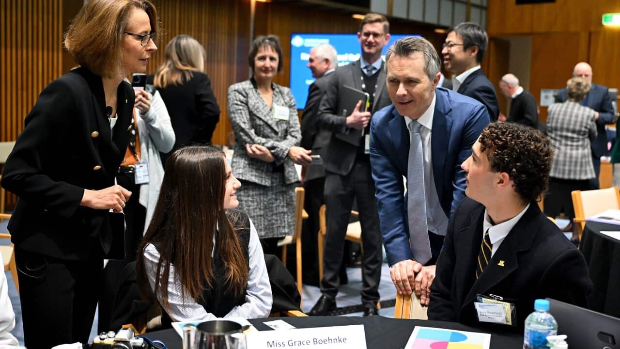 thumbnail_Education Minister Jason Clare meeting with education representatives and students in Canberra (AAP).jpg