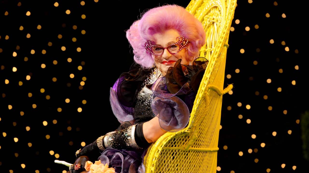 BARRY HUMPHRIES OBIT