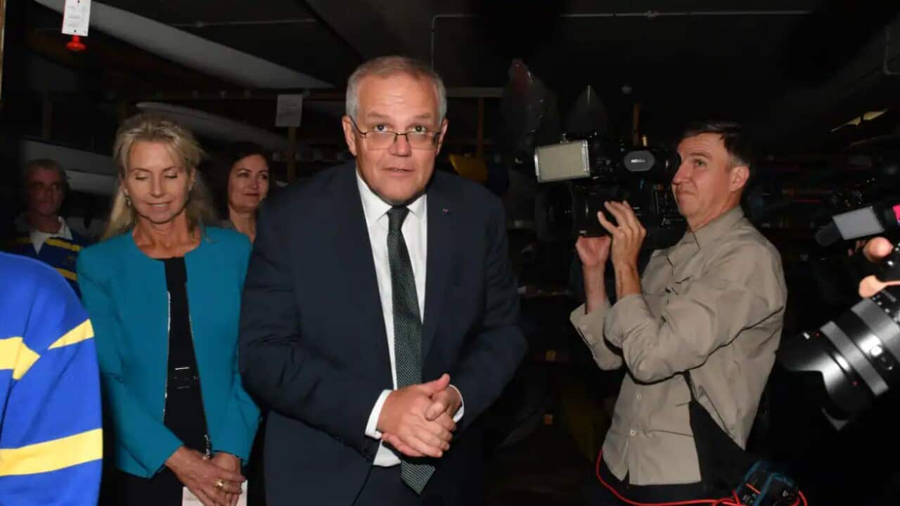 نخستوزیر اسکات موریسن در باشگاه موجسواران منطقه تورکی در روز ۲۲ام کمپین