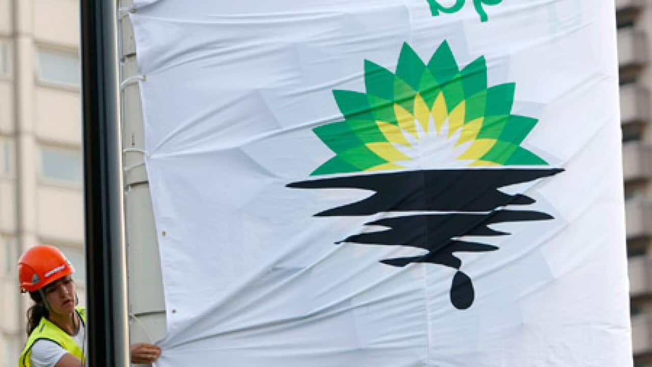 BP_stationprotest_UK_100802_B_AP_1495883193