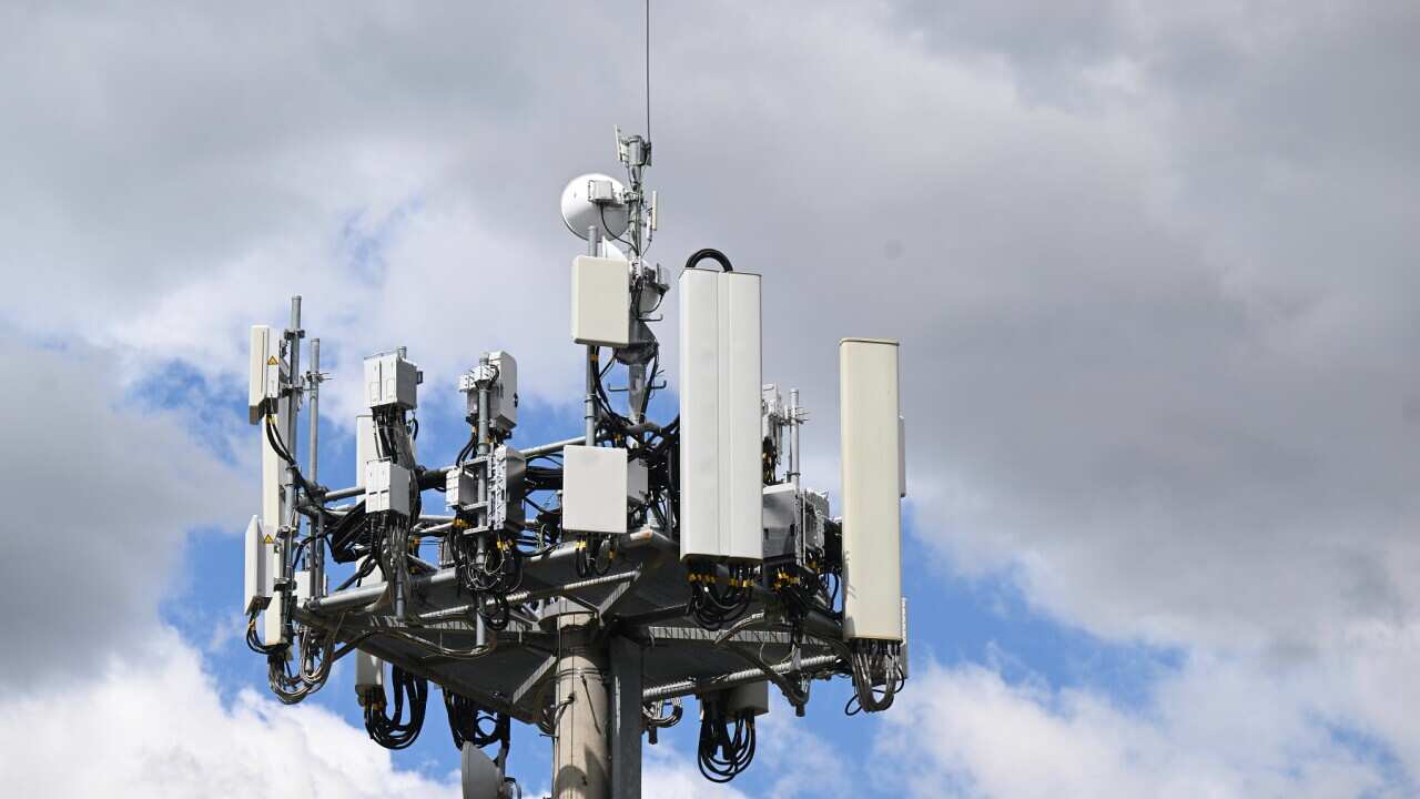 MOBILE PHONE TOWER STOCK