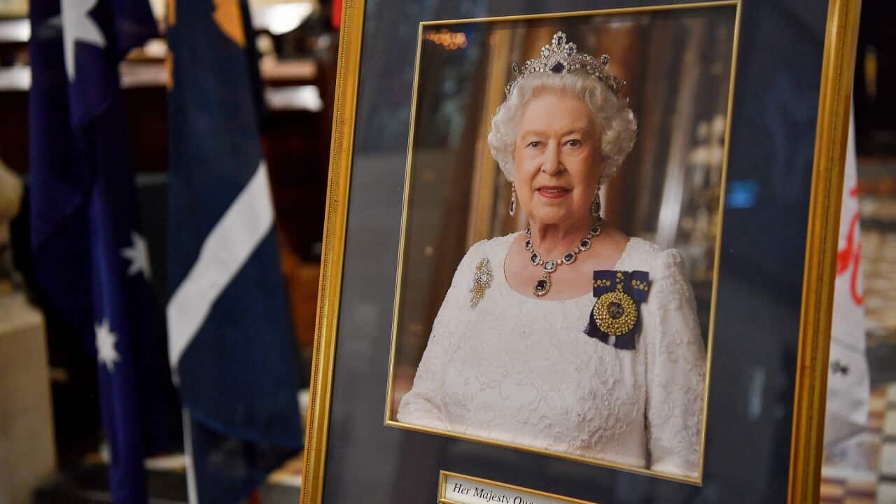 QUEEN ELIZABETH II AUSTRALIA REAX