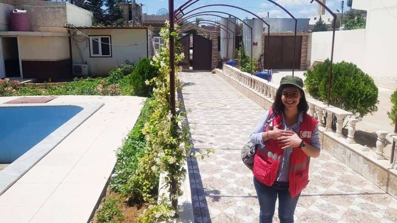 Sara Montinaro, (Sede centrale della Mezzaluna Rossa Curda a Qamishli in Siria.