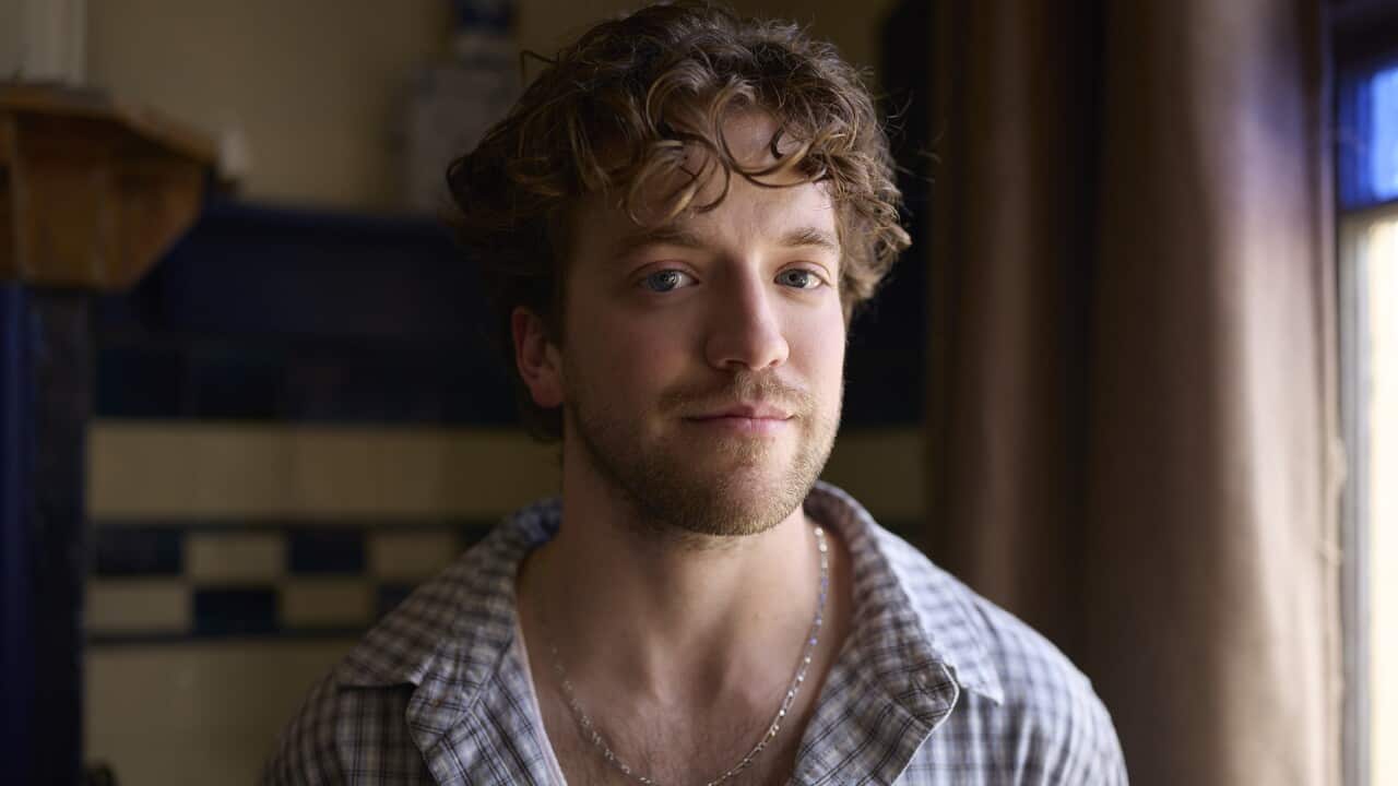 PORTRAIT_HOMEBODIES_JulianTynan_10-11-25_ 8 copy.jpg