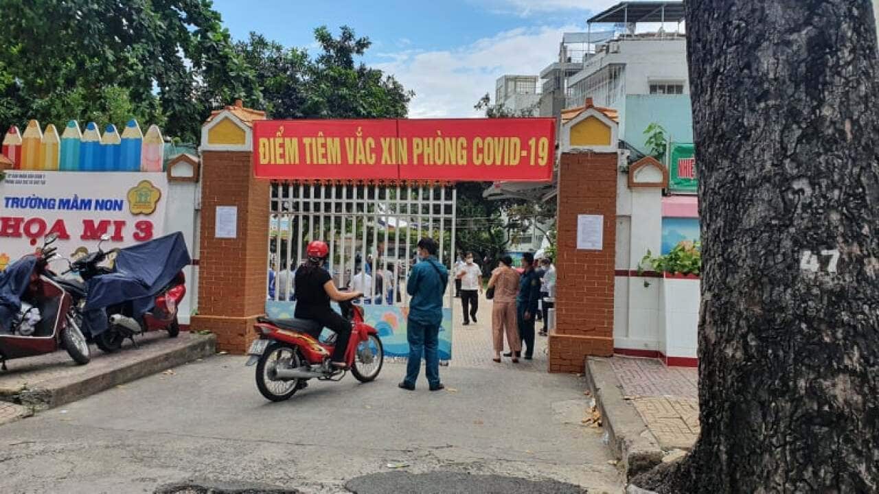 Một điểm chích vaccine tại Sài Gòn