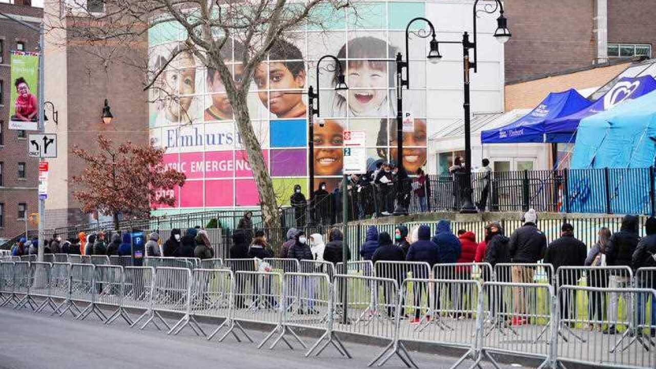 Queues for coronavirus testing in New York.